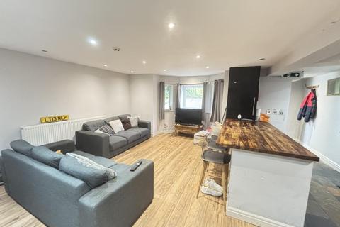 5 bedroom house to rent, Bainbridge Road Downstairs, Leeds LS6