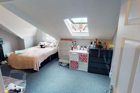 undefined, Estcourt Terrace, Leeds LS6