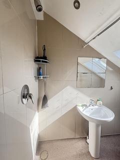 2 bedroom flat to rent, Brudenell Grove, Leeds LS6