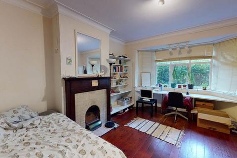 4 bedroom house to rent, Regent Park Terrace, Leeds LS6