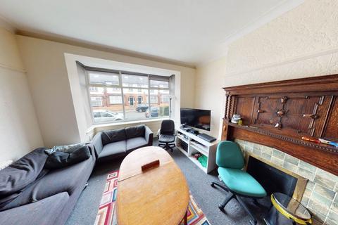 undefined, Estcourt Avenue, Leeds LS6