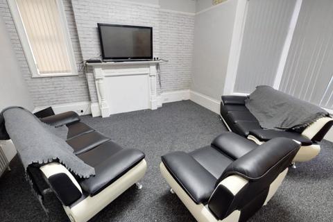 undefined, Headingley Avenue, Leeds LS6