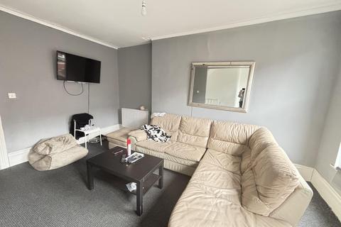5 bedroom house to rent, Walmsley Road, Leeds LS6