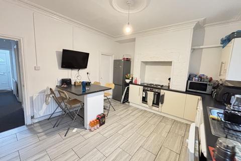 undefined, Ashville Avenue, Leeds LS6