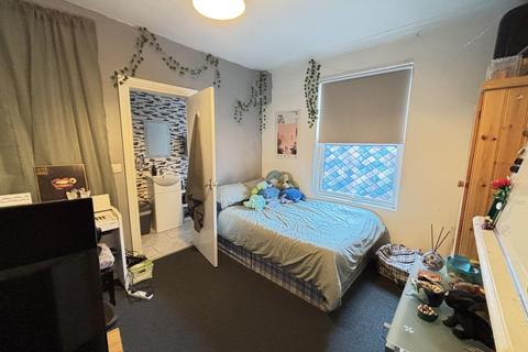 undefined, Ashville Avenue, Leeds LS6