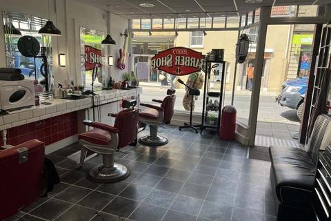Retail property (high street) for sale, 68-68a High St Glastonbury BA6 9DZ