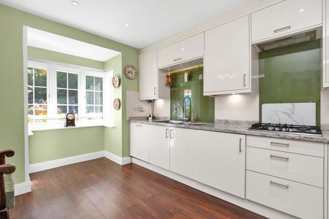4 bedroom detached house for sale, Sycamore Road, Bordon GU35