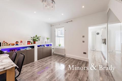 3 bedroom end of terrace house for sale, Churchill Road, Great Yarmouth