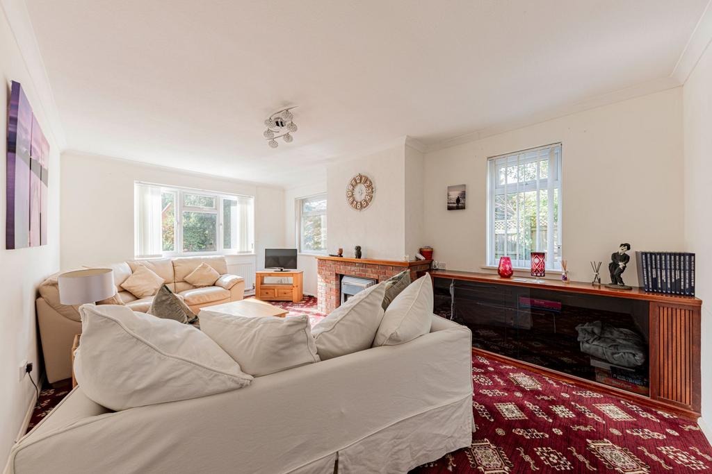 Living Room (3)