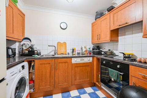 2 bedroom flat for sale, Brunel House, Canary Wharf, London, E14