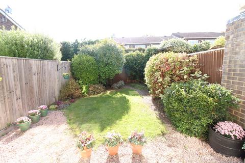 undefined, Chiltern Gardens, Bromley, BR2