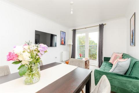 undefined, Esparto Way, Dartford, Kent