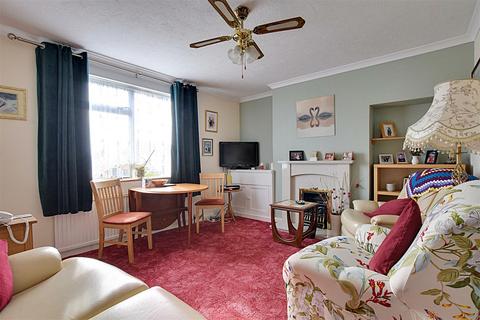undefined, Buxton Drive, Bexhill