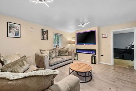 5 bedroom detached house for sale, Hillyfield Road, Ashford TN23