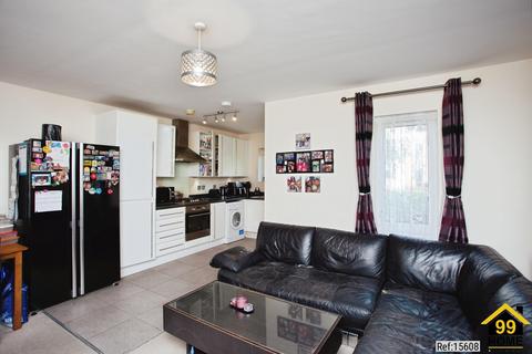 2 bedroom apartment for sale, Dewhurst Court, Hounslow, TW3