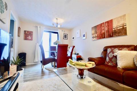 1 bedroom flat for sale, Winston Close, Dartford DA9