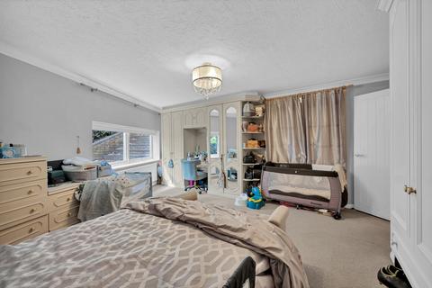 Flat 3, Barclay Court Oakfield Lane, Dartford, DA1 2TE
