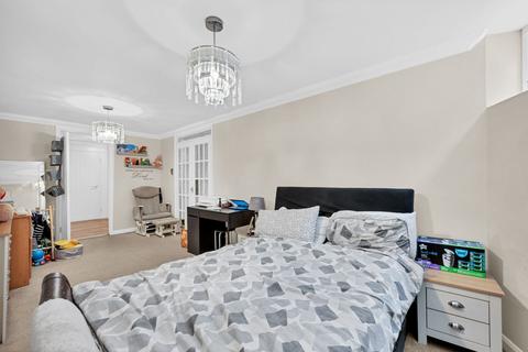 Flat 3, Barclay Court Oakfield Lane, Dartford, DA1 2TE
