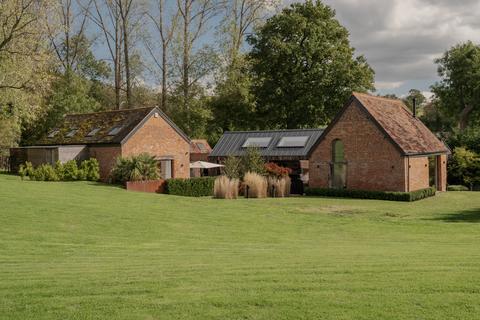 undefined, Lea End Lane, Hopwood, Worcestershire