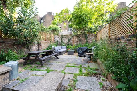 2 bedroom apartment for sale, Greenland Road, Camden