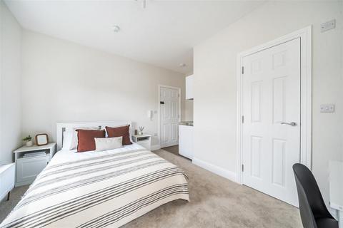 undefined, Grosvenor Road, Aldershot GU11
