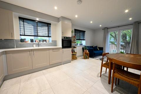 2 bedroom flat for sale, 148 Wimborne Road West, Wimborne, BH21