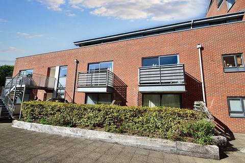 2 bedroom flat for sale, Winchester