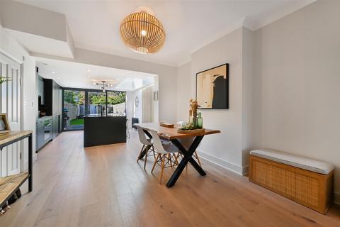 undefined, Clarendon Road, Colliers Wood SW19