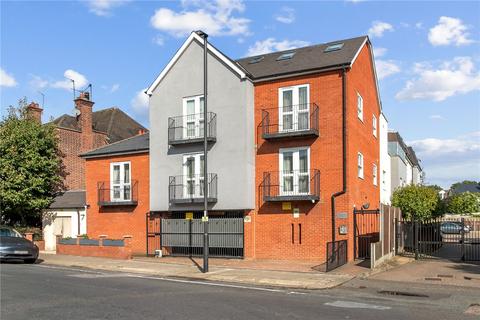 undefined, Hazelwood Lane, London, N13