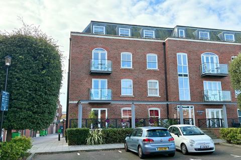 2 bedroom apartment for sale, The Salthouse Apartments, Salt Meat Lane, Gosport PO12 1GH