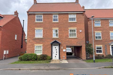 5 bedroom detached house for sale, Pond Close, 6 NG24