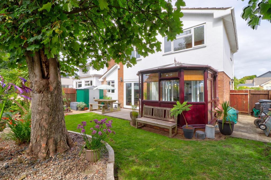 Rear elevation and garden.jpg