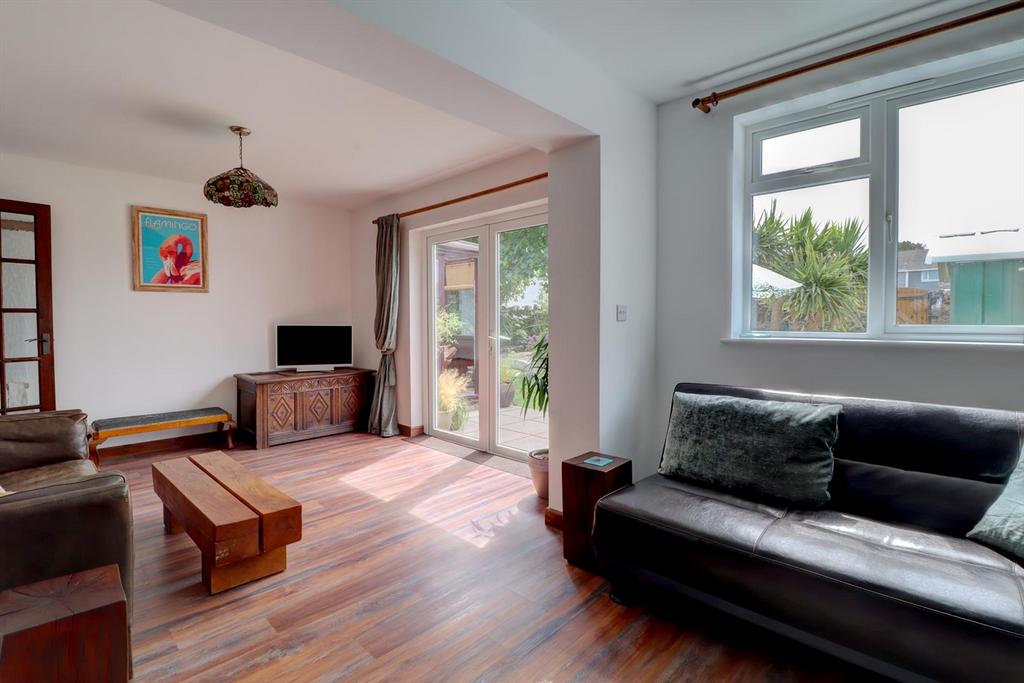 Living room iv.jpg