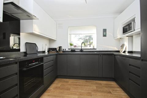 3 bedroom ground floor flat for sale, Grosvenor Road, WESTBOURNE, BH4