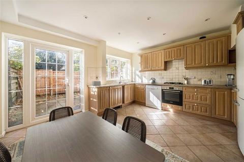 undefined, Broom Park, Teddington TW11
