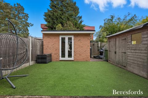 undefined, Boundary Road, Upminster, RM14