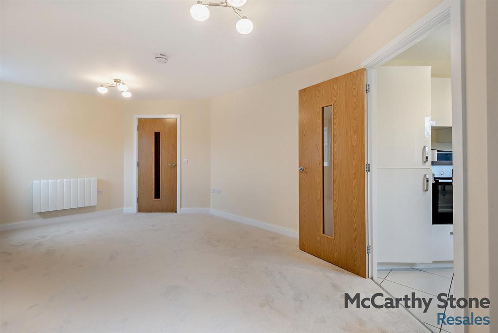 8665700-interior02-800.jpg