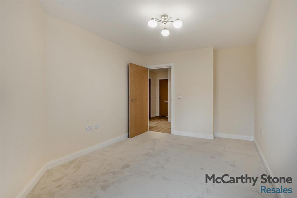 8665700-interior10-800.jpg