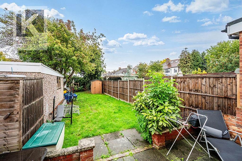 Riverholme Drive, Epsom - KT19 9 TQ