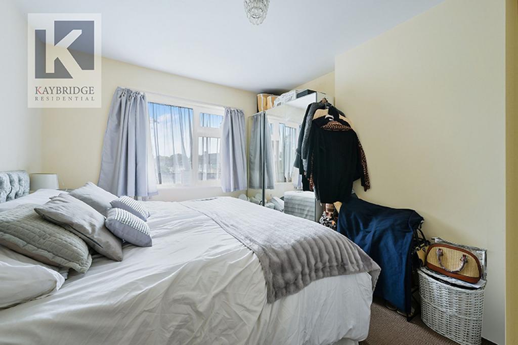 Riverholme Drive, Epsom - KT19 9 TQ