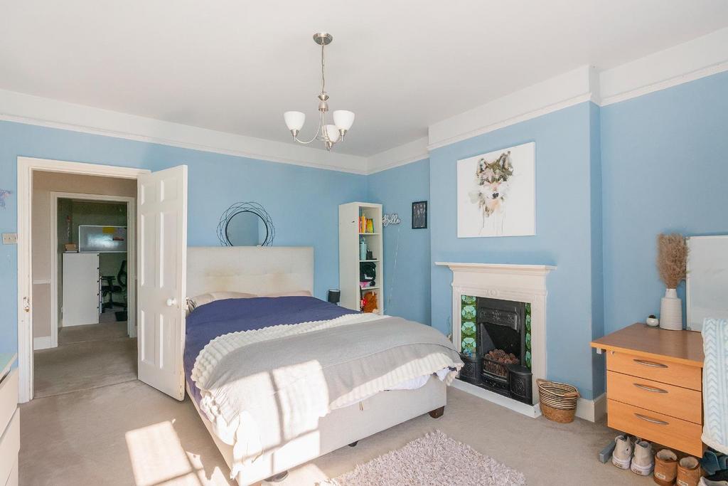 1 H7 RCN - Bedroom F.jpg
