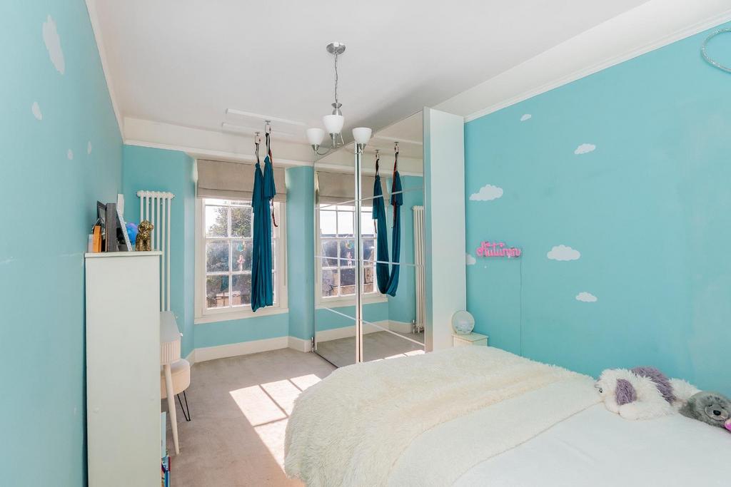 1 H7 RCN - Bedroom J.jpg