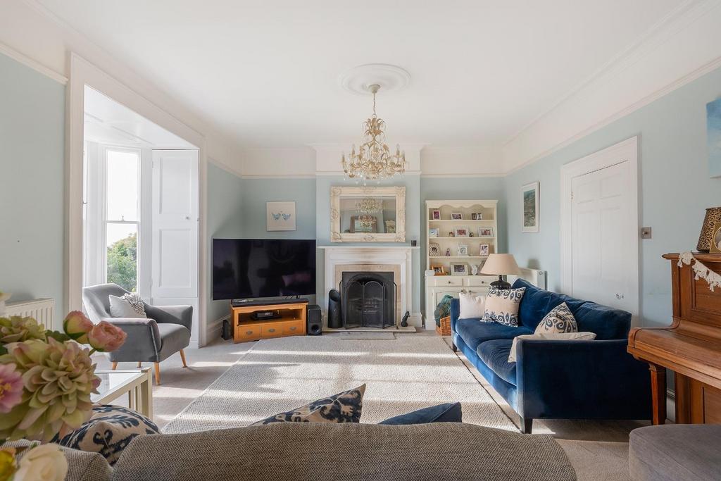 1 H7 RCN - Living Drawing Room H.jpg