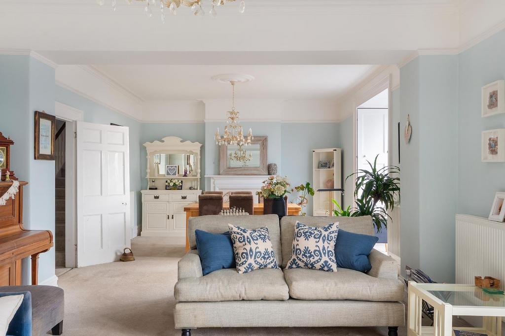 1 H7 RCN - Living Drawing Room E.jpg