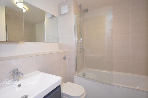 31a Tomlins Grove, London, E3 4NX