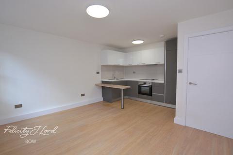 31a Tomlins Grove, London, E3 4NX