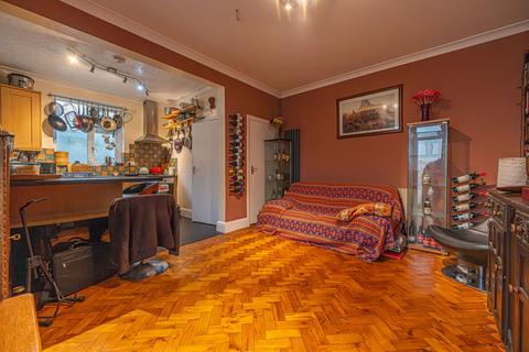 3 bedroom semi-detached house for sale, Newport Road, Rumney, CF3