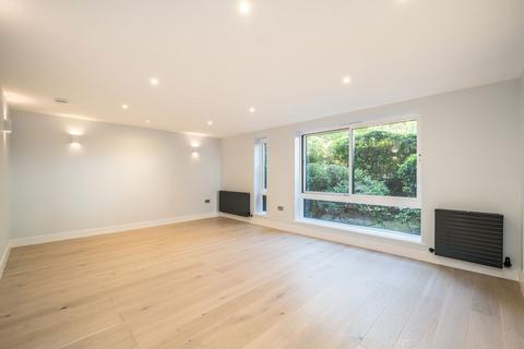 2 bedroom flat for sale, Kensington Place, London W8