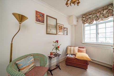 3 bedroom house for sale, Radley Mews, London W8