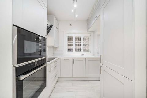 2 bedroom flat for sale, Cambridge Avenue, London NW6